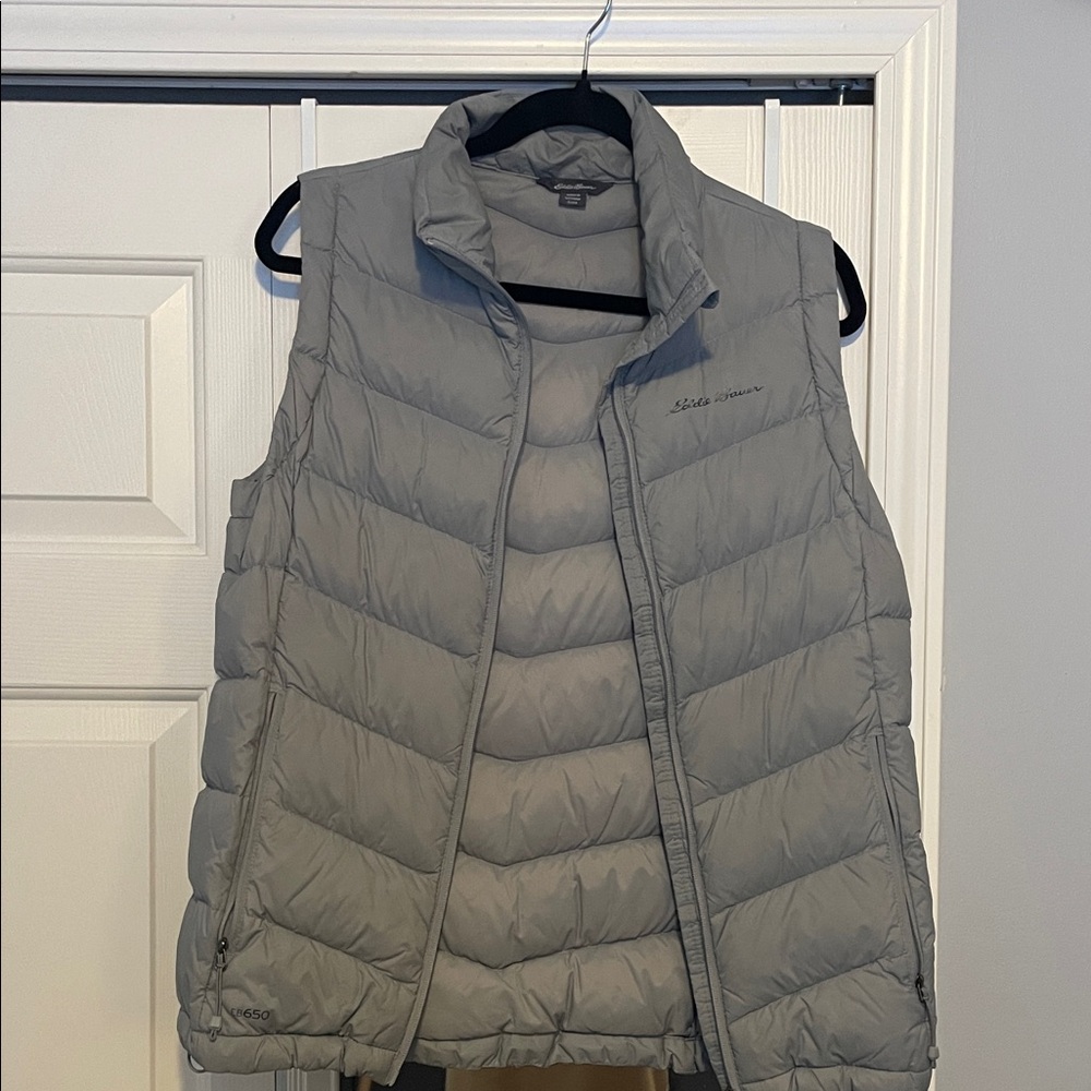 Eddie Bauer Light Gray Quilted Vest